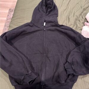 Black Aritzia Full-Zip Hooded Sweatshirt